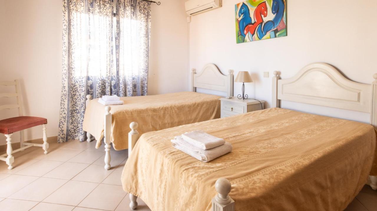 Villa Cesaltina - Gale - Swimming Pool - By Bedzy Albufeira Ngoại thất bức ảnh