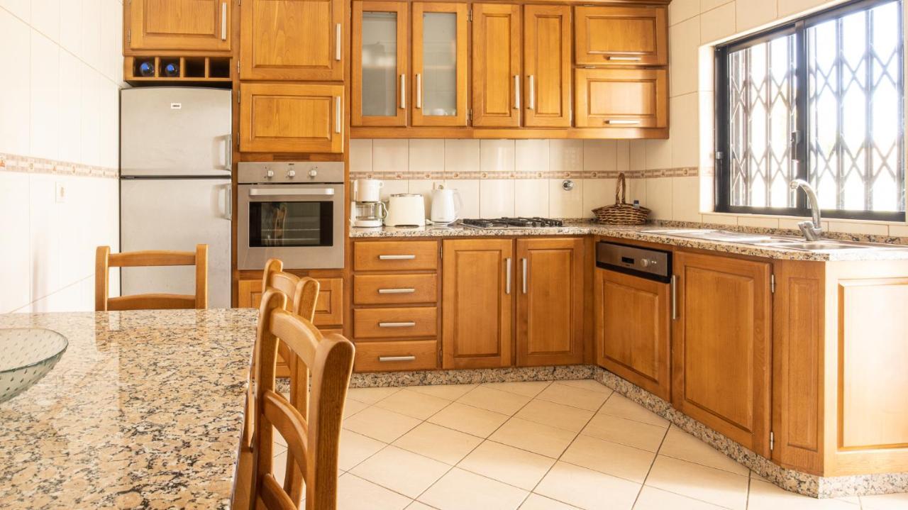 Villa Cesaltina - Gale - Swimming Pool - By Bedzy Albufeira Ngoại thất bức ảnh